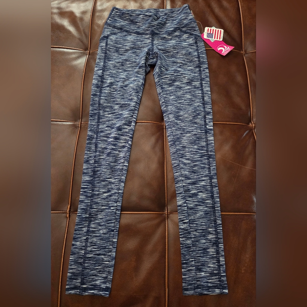 KOS*USA Patterned Leggings Size Small NWT - Picture 3 of 10
